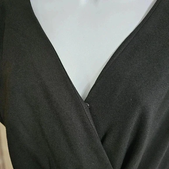 LOFT Outlet Black Short Sleeve Wide Leg Jumpsuit Size 6 Classic Career Preppy - Picture 3 of 9